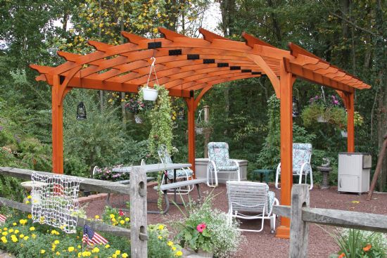 curved top pergola