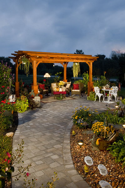 curved top pergola