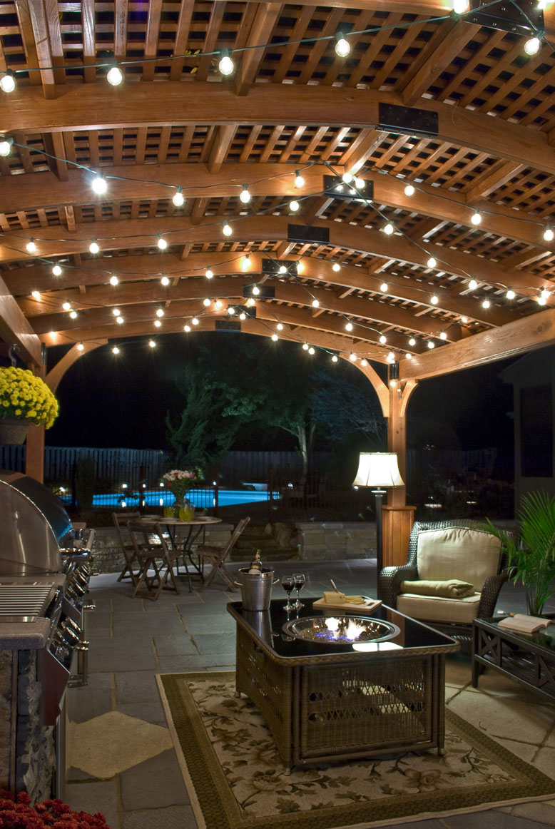 curved top pergola