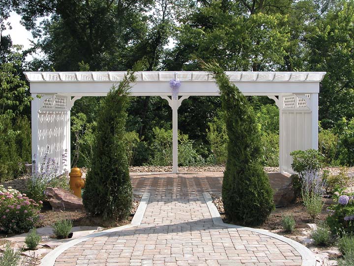 vinyl shade pergola