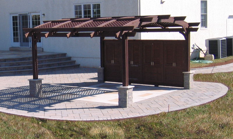 curved top pergola